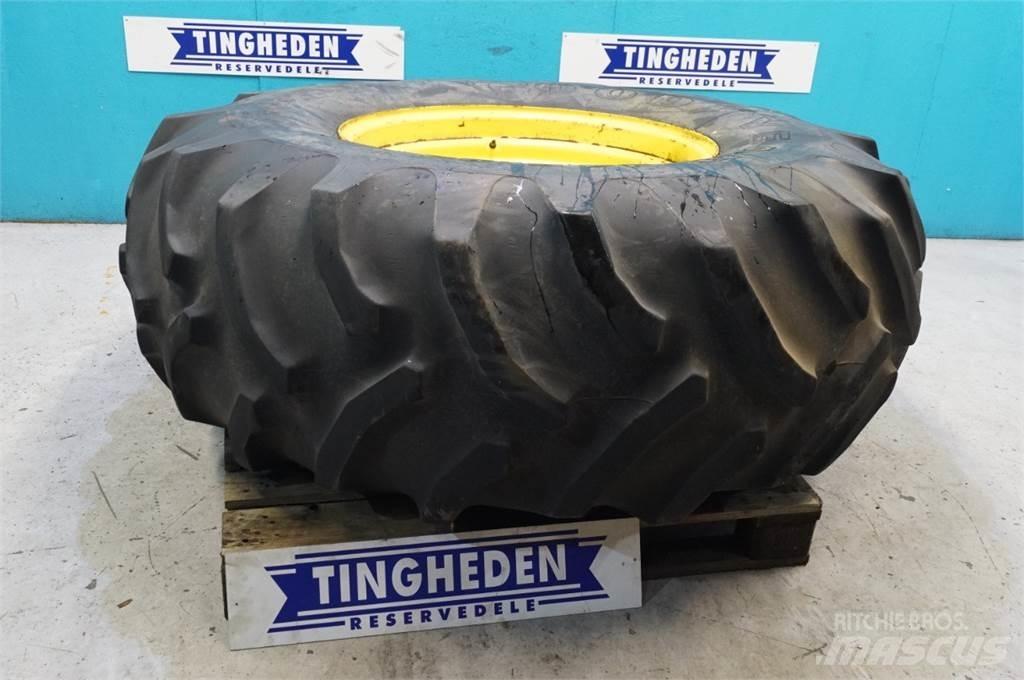  32 24.5-32 Tires, wheels and rims