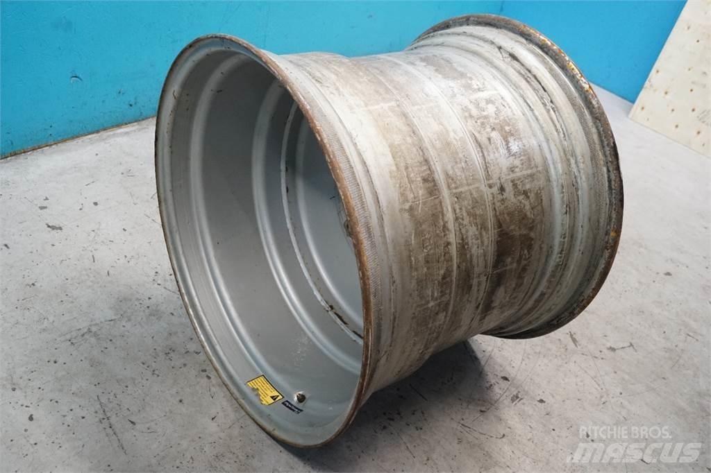  32 DW27AX32 Tires, wheels and rims