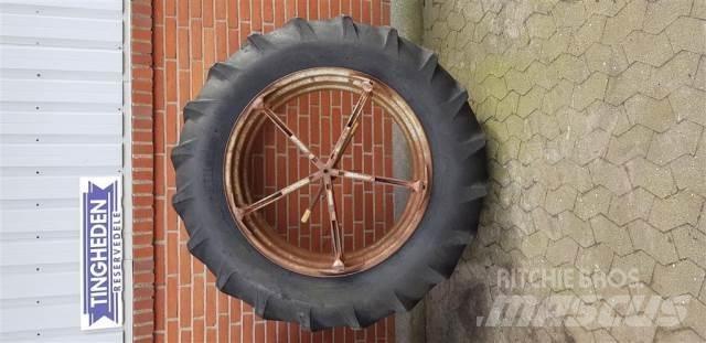  38 16.9/14-38 Tires, wheels and rims