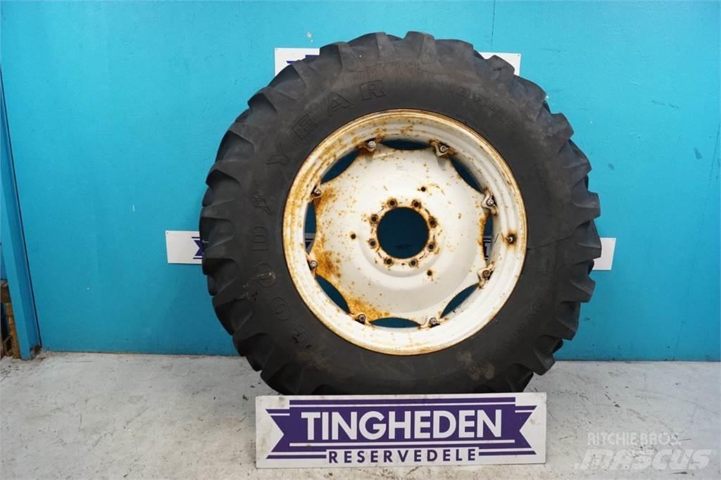  38 18.4-38 Tires, wheels and rims