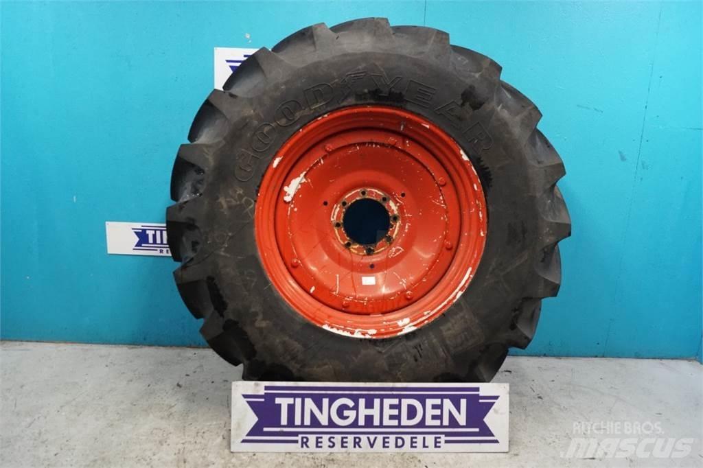  38 20.8R38 Tires, wheels and rims
