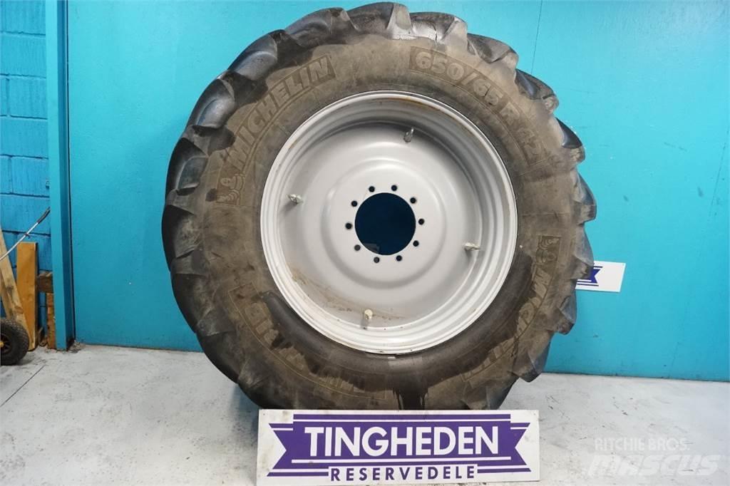  42 650/65R42 Tires, wheels and rims