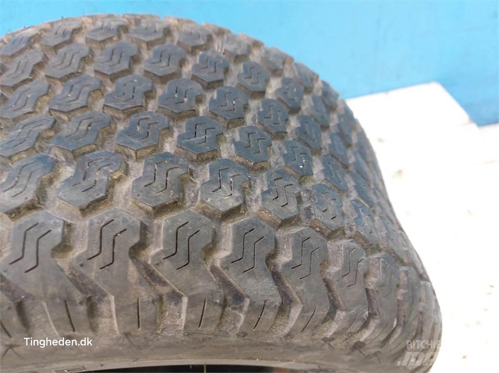  8 20x10.00-8 Tires, wheels and rims