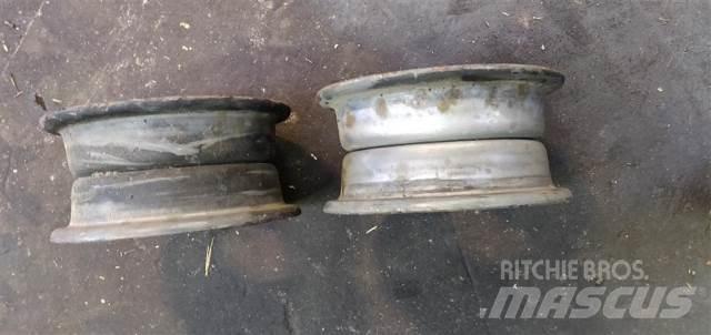  9 4.00E9 Tires, wheels and rims