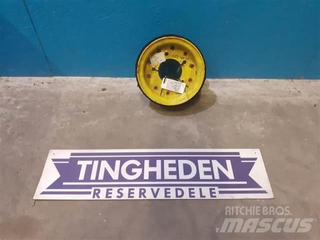  9'' 4.00Ex9 Tires, wheels and rims