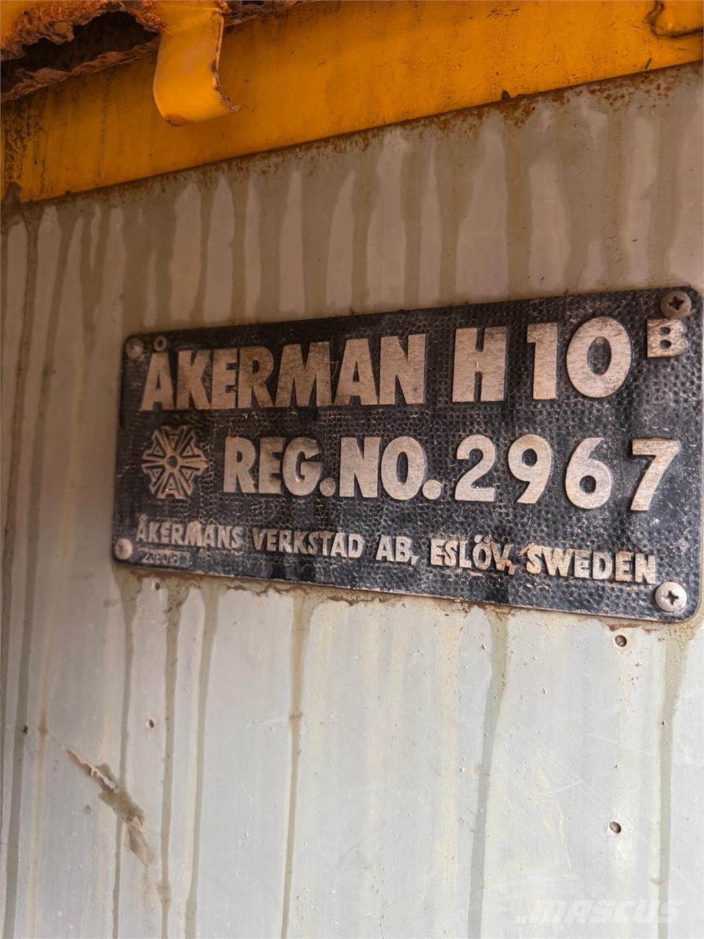 Åkerman H10B Crawler Excavators