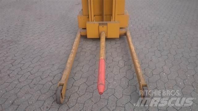 Baka el truck Manual Pallet Stacker