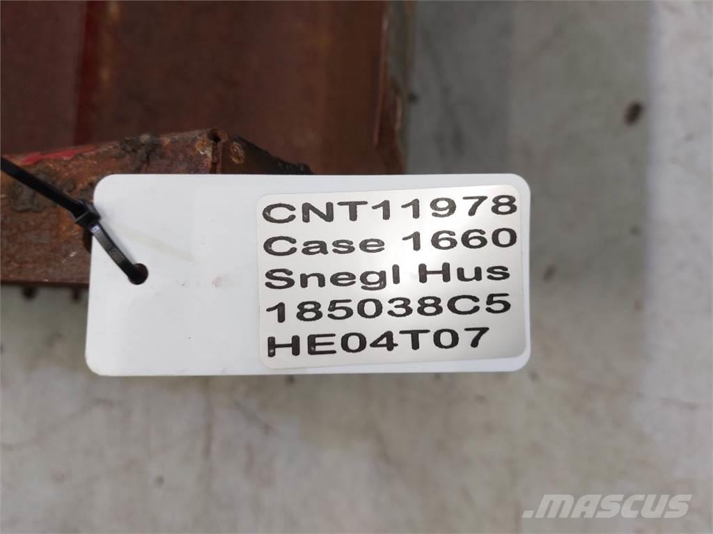 CASE 1660 Combine Attachments