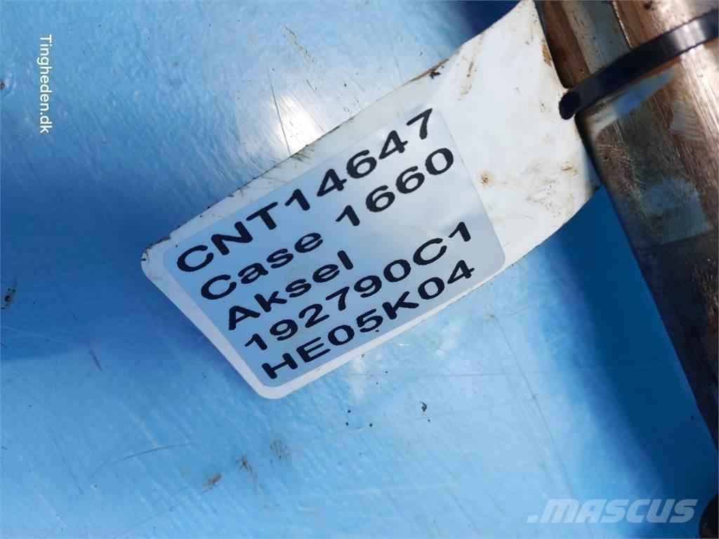 CASE 1660 Combine Attachments