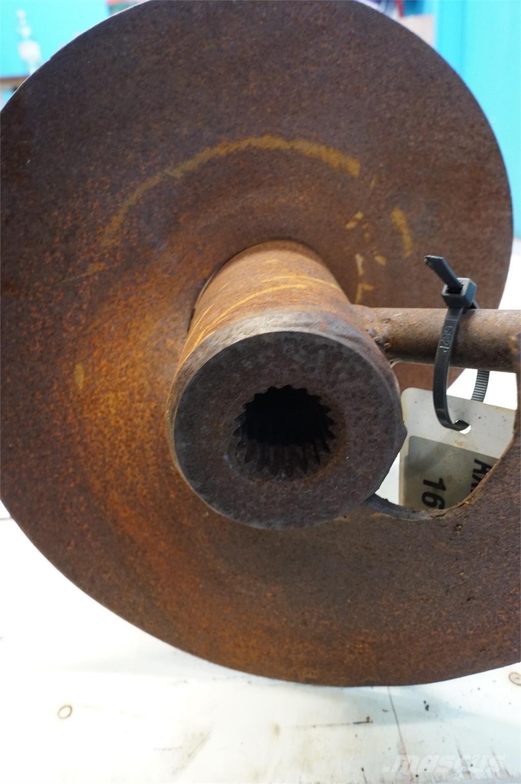 CASE 1680 Combine Attachments