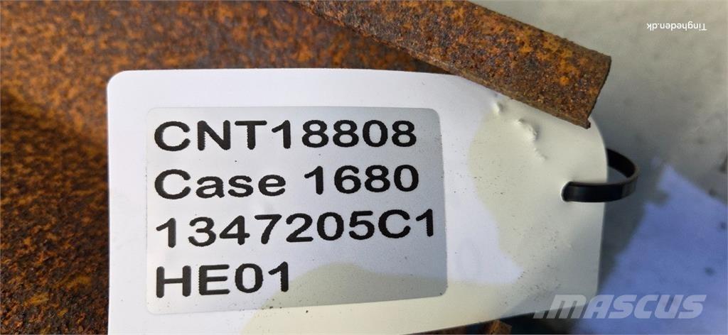 CASE 1680 Combine Attachments