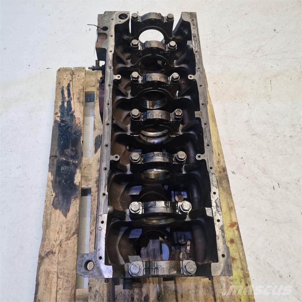 CASE 2188 Engines