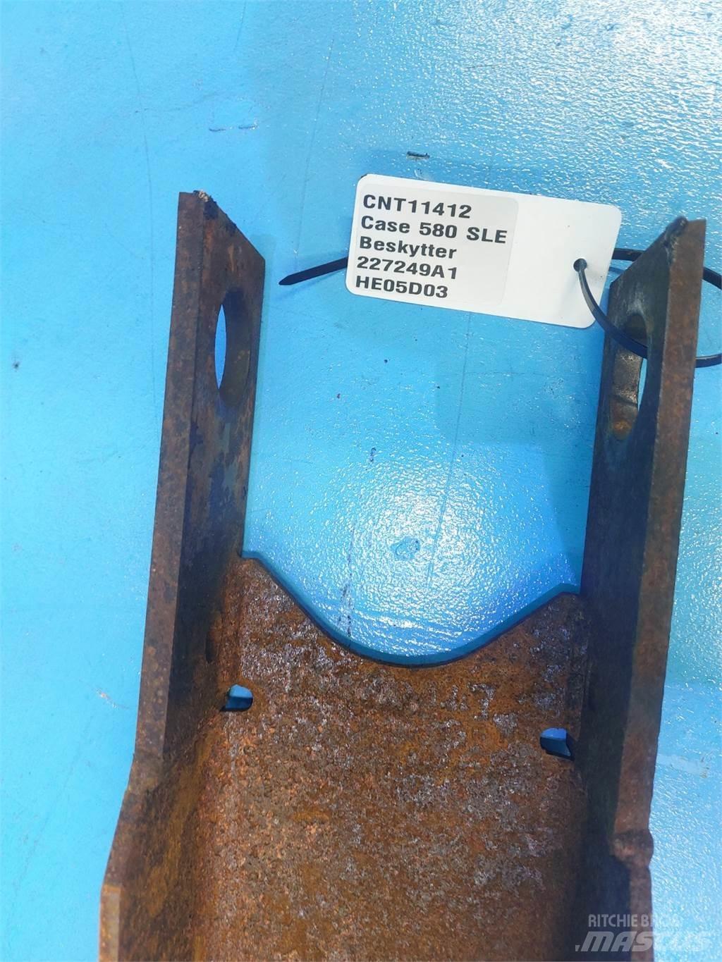 CASE 580 SLE Booms and dippers