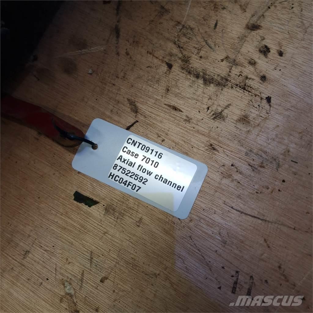 CASE 7010 Radiators