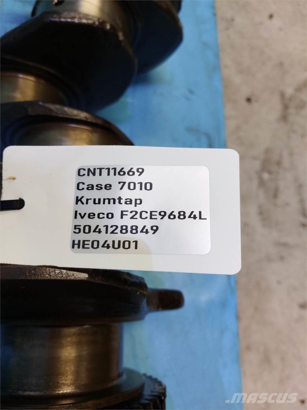 CASE 7010 Engines