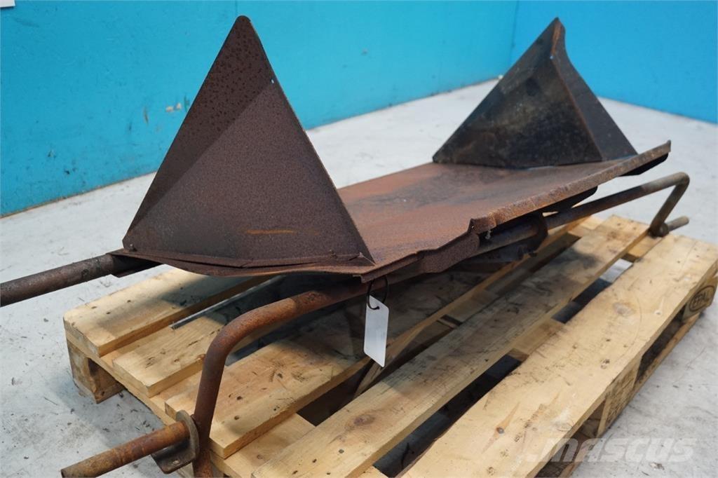 CASE 8010 Farm Equipment - Others