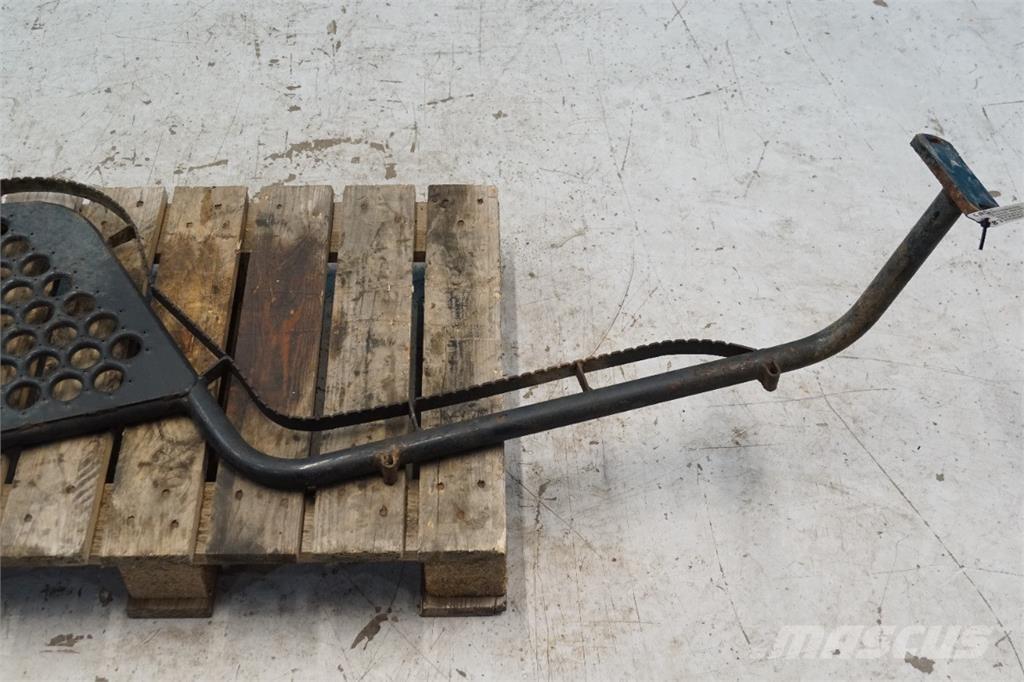 CASE 8010 Farm Equipment - Others