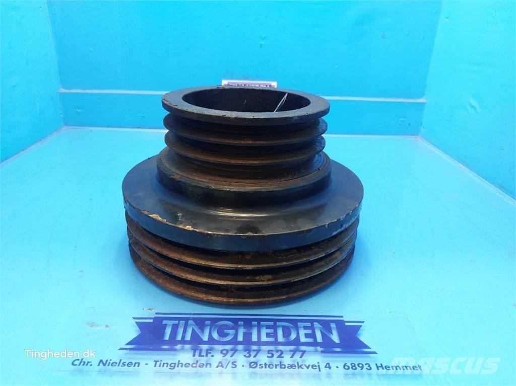 CASE 8010 Farm Equipment - Others