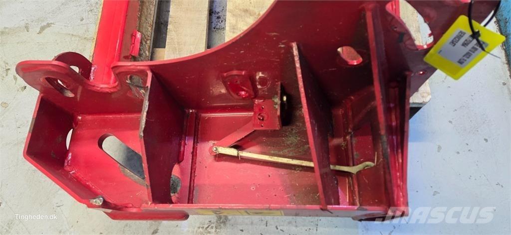CASE 8010 Combine Attachments