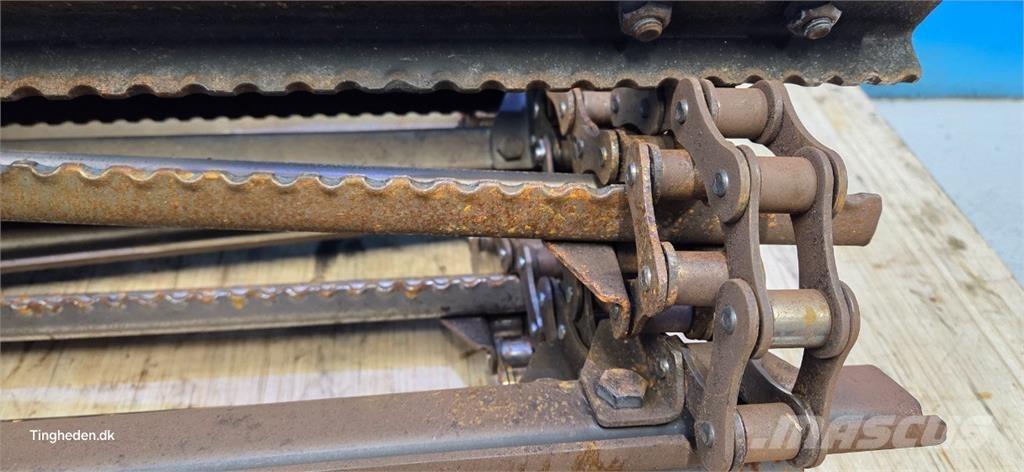 CASE 8010 Combine Attachments