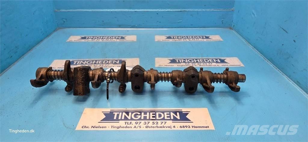 CASE 844S Engines