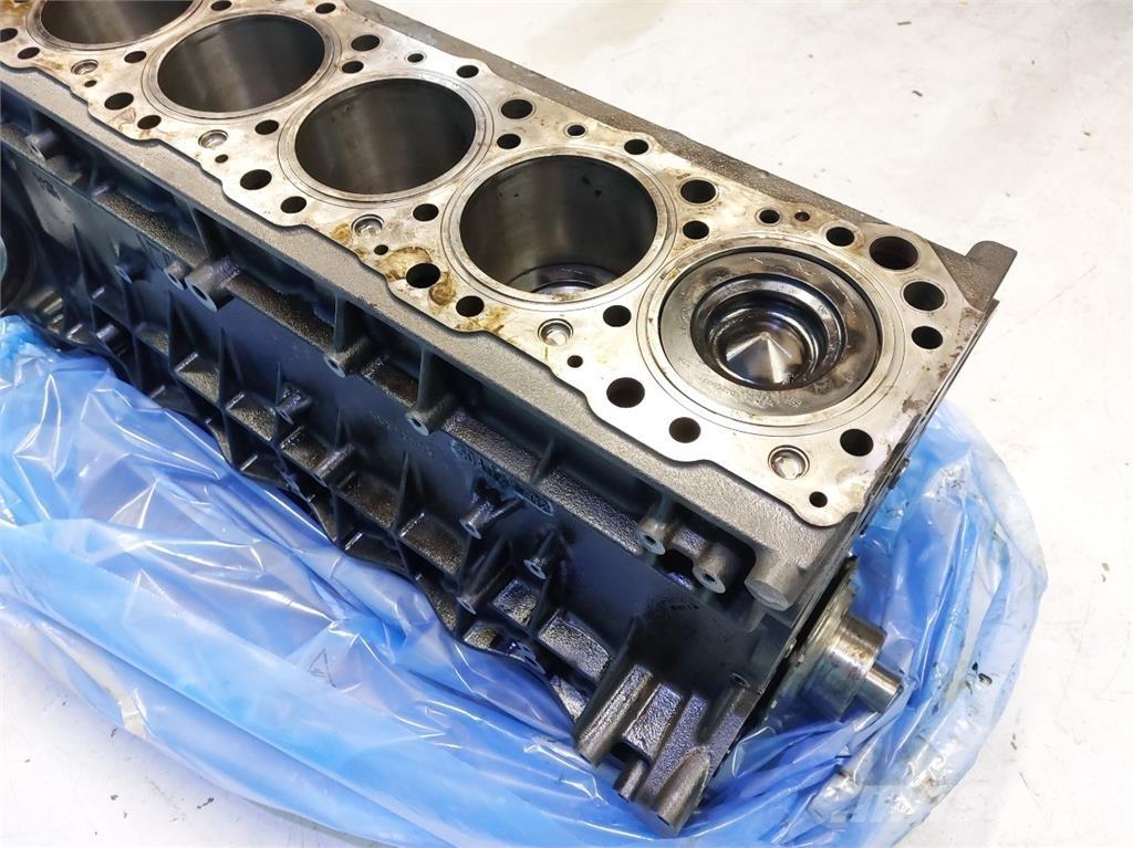CASE 9120 Engines