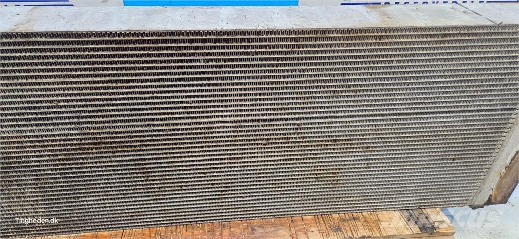 CASE 9240 Radiators
