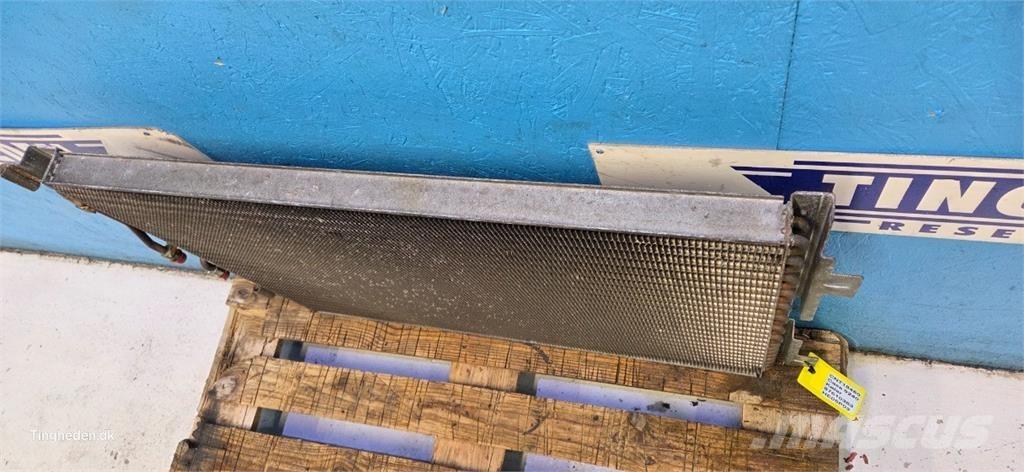 CASE 9240 Radiators
