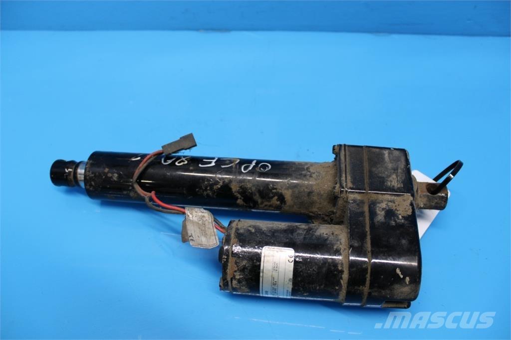 CASE CF80 Electronics