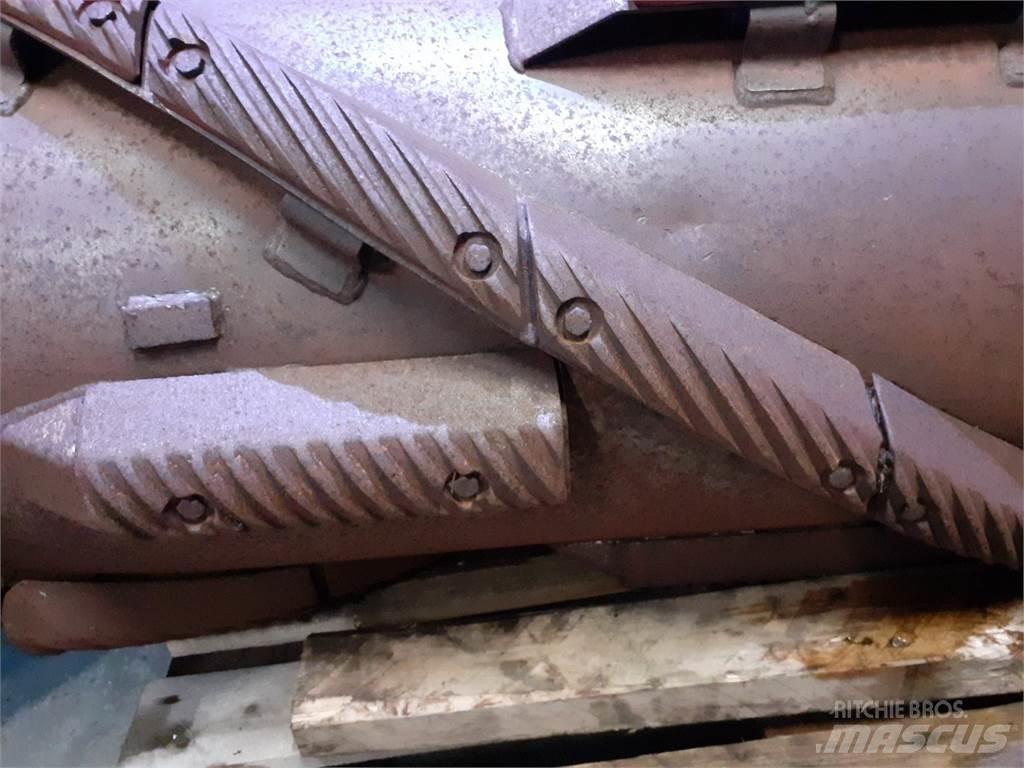 Case IH 1460 Combine Attachments