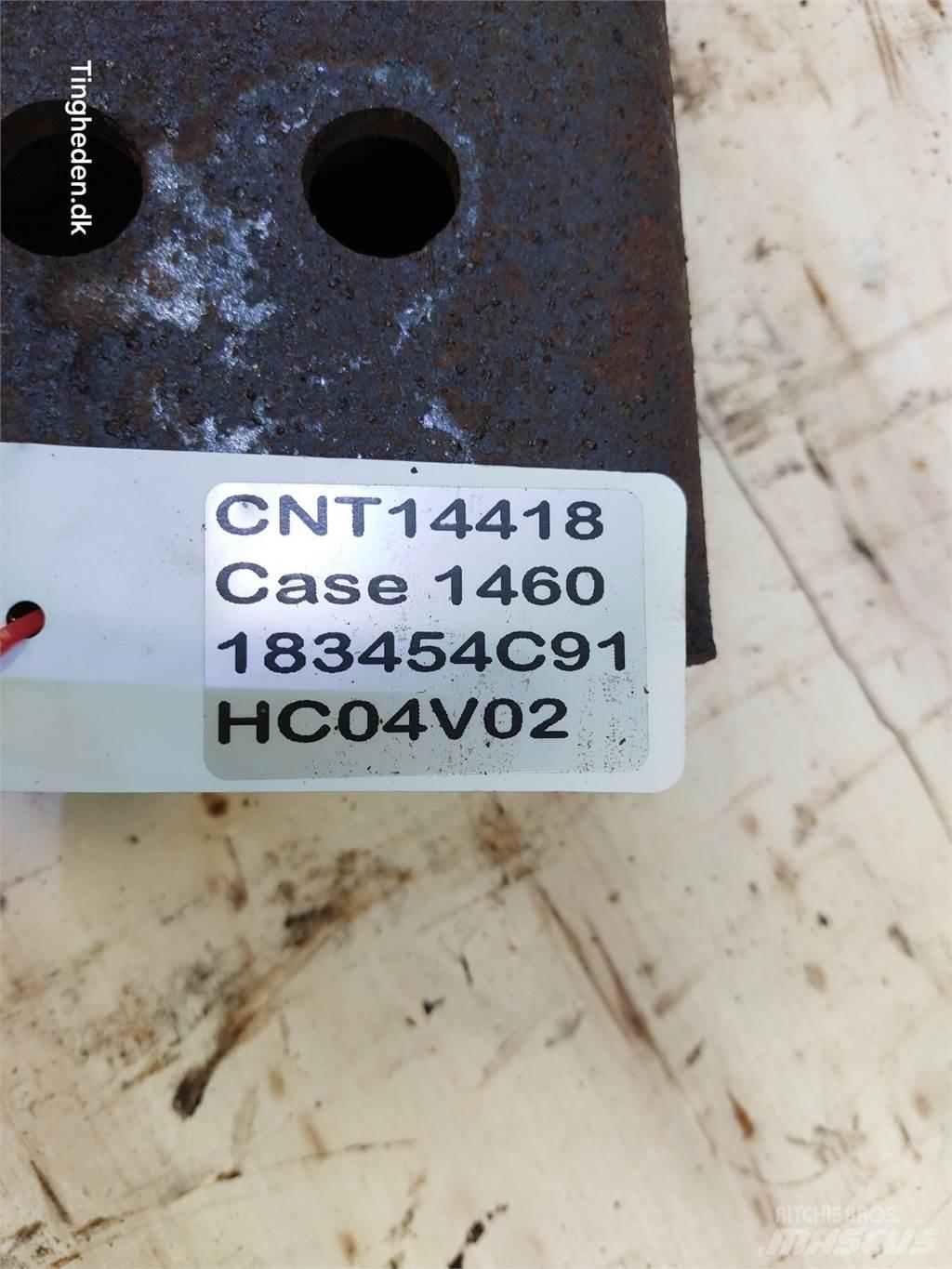 Case IH 1460 Combine Attachments
