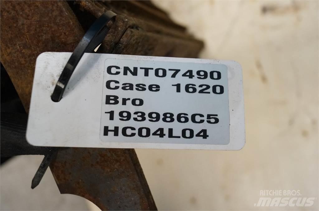 Case IH 1620 Combine Attachments