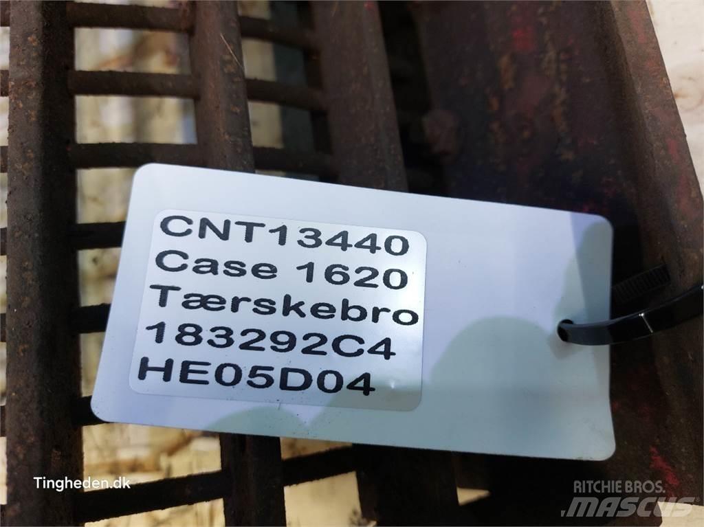 Case IH 1620 Combine Attachments