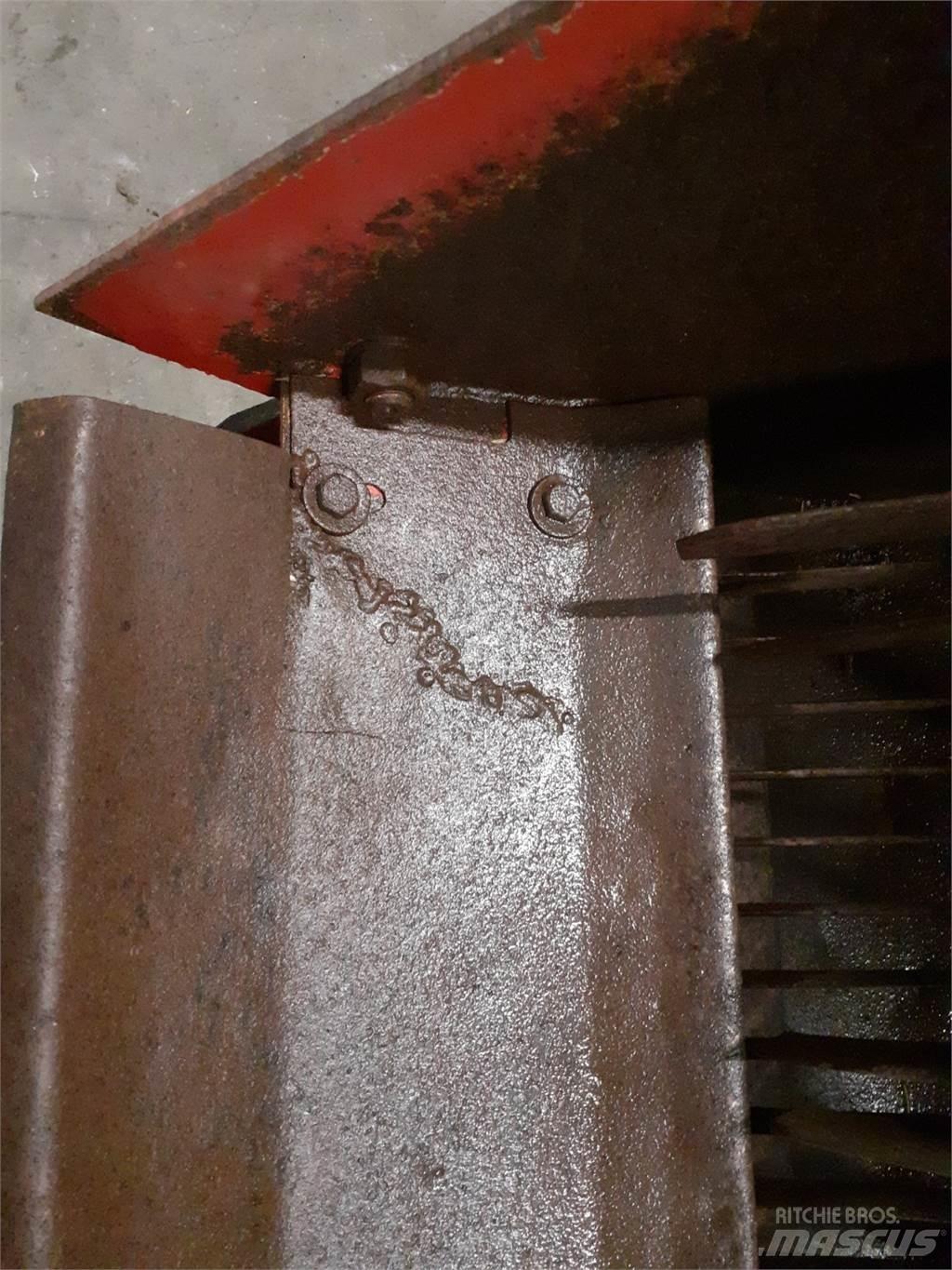 Case IH 1640 Combine Attachments