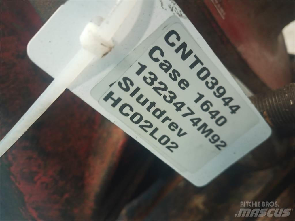 Case IH 1640 Combine Attachments