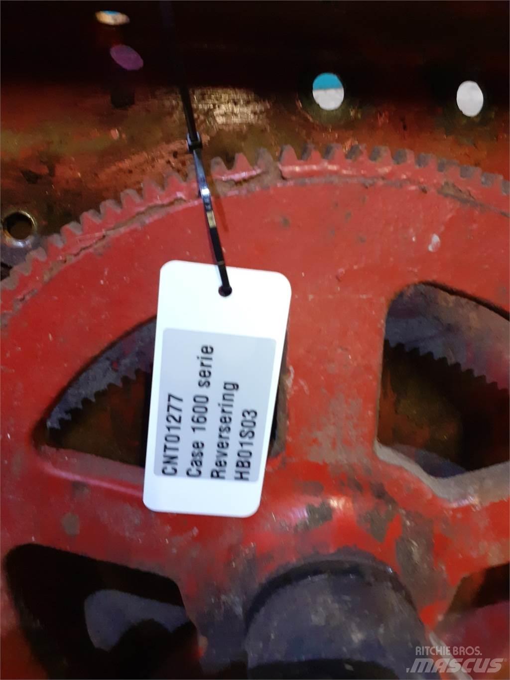 Case IH 1660 Combine Attachments