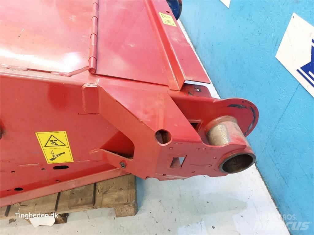 Case IH 7130 Combine Attachments