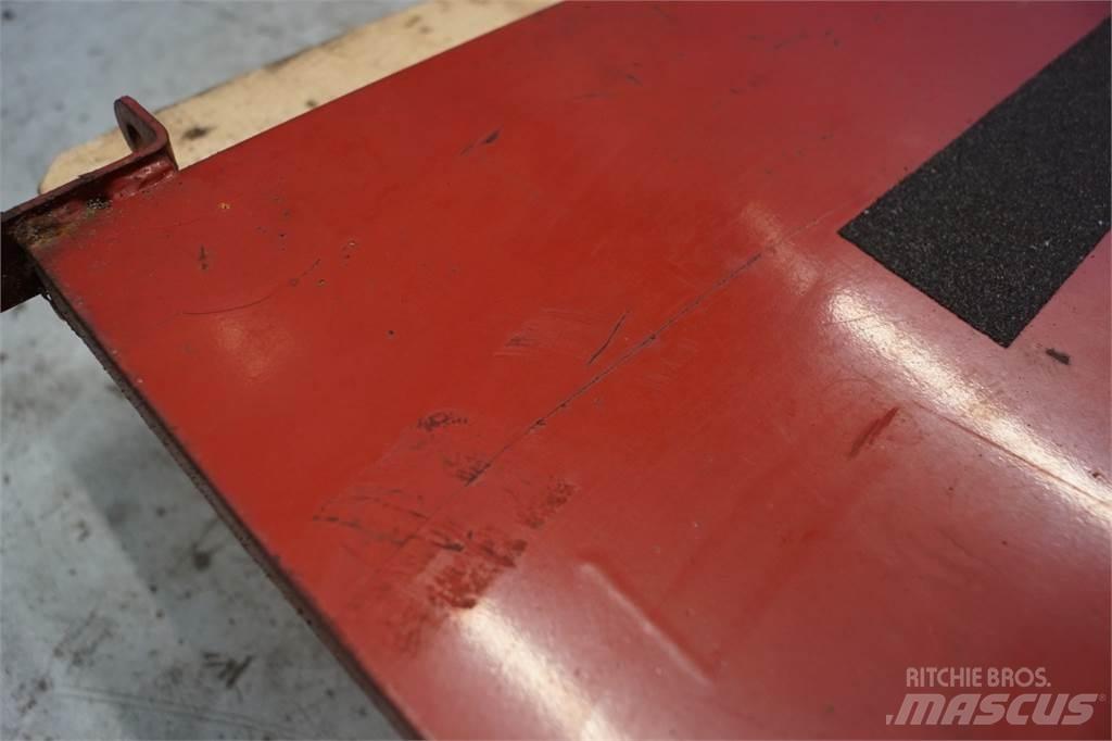 Case IH 8010 Farm Equipment - Others