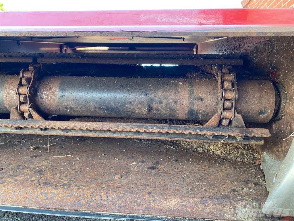 Case IH 8010 Combine Attachments