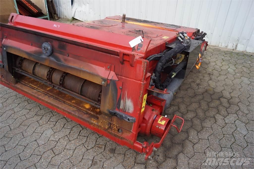 Case IH 9010 Combine Attachments
