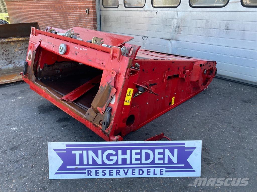 Case IH 9230 Combine Attachments