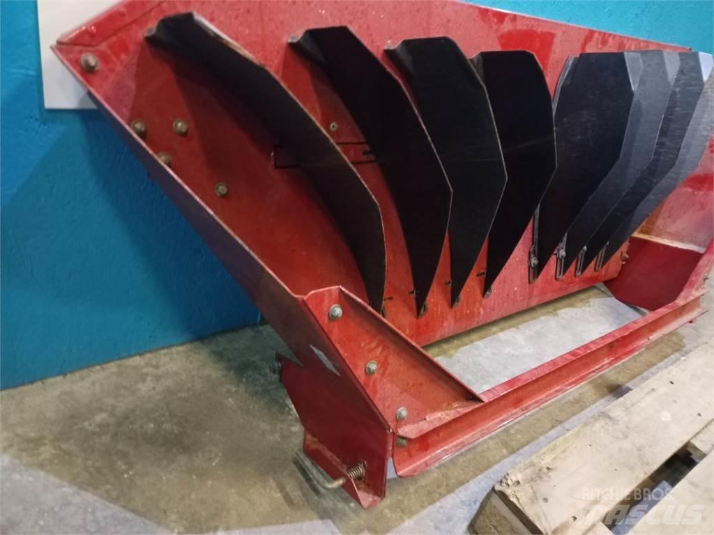 Case IH CF60 Combine Attachments