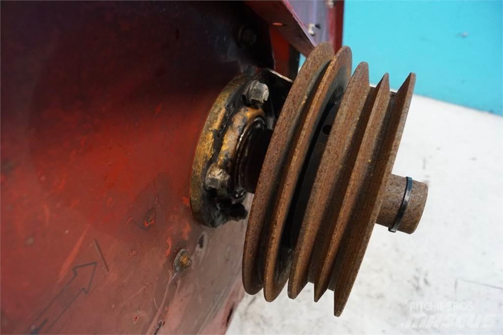 Case IH CF80 Combine Attachments