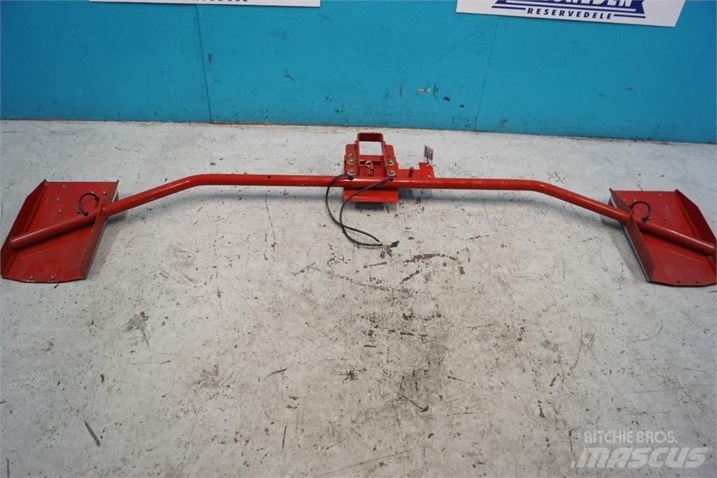 Case IH CF80 Combine Attachments