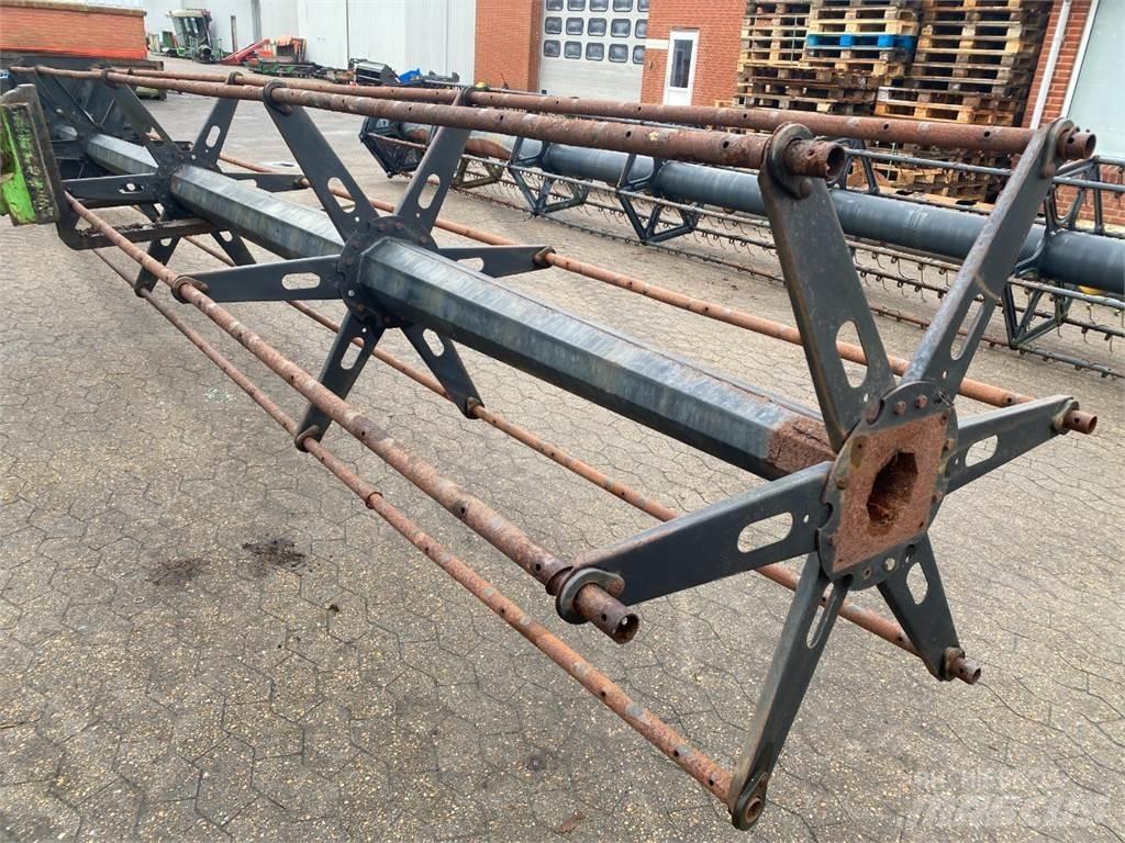 Case IH CF80 Combine Attachments
