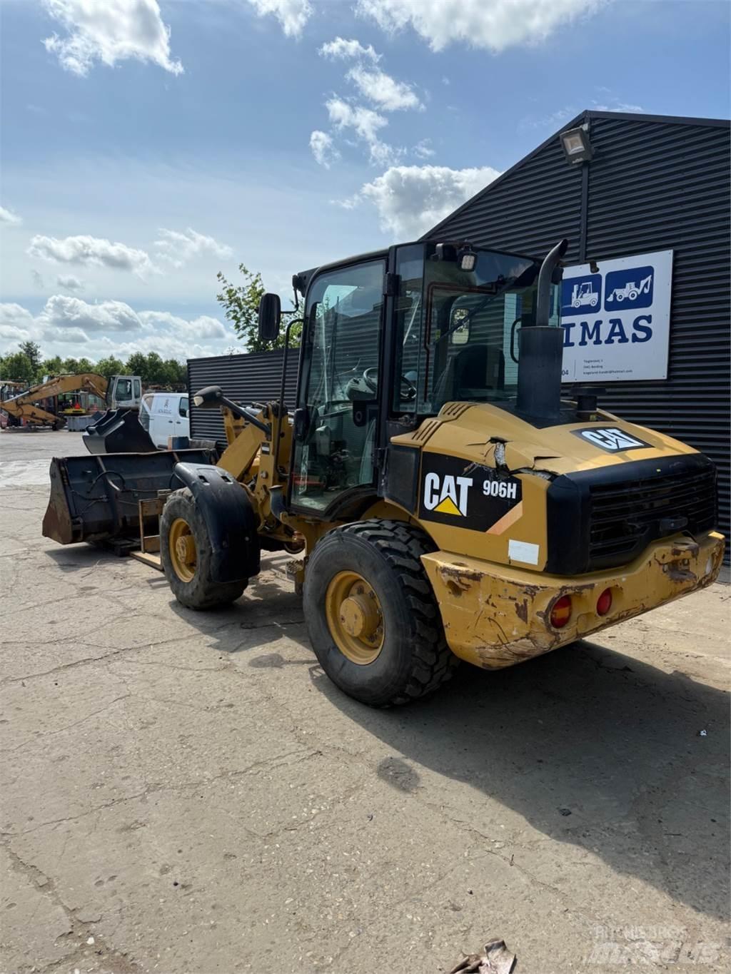 CAT 906H Wheel Loaders