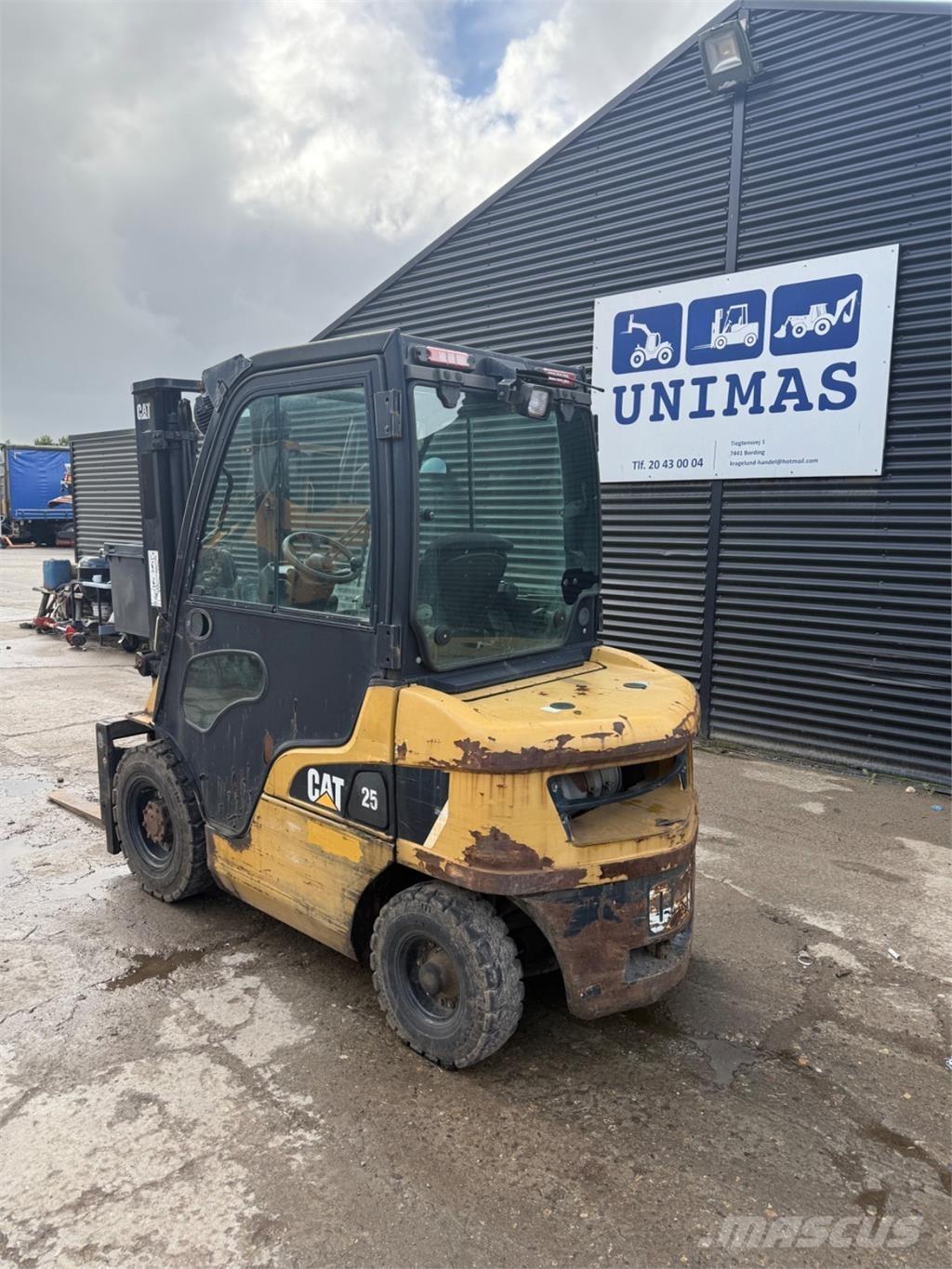 CAT DP25 Diesel Forklifts