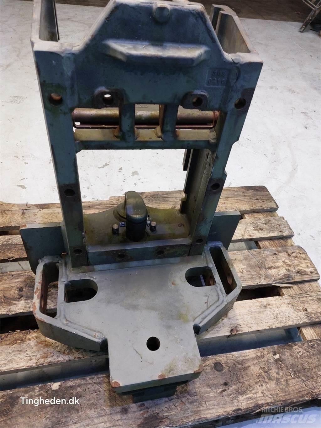 CLAAS Ares Other tractor accessories