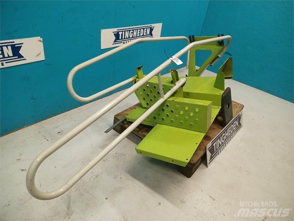 CLAAS Lexion 570 Farm Equipment - Others