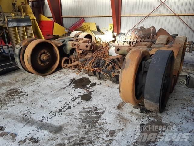 CLAAS Lexion 600 Combine Attachments